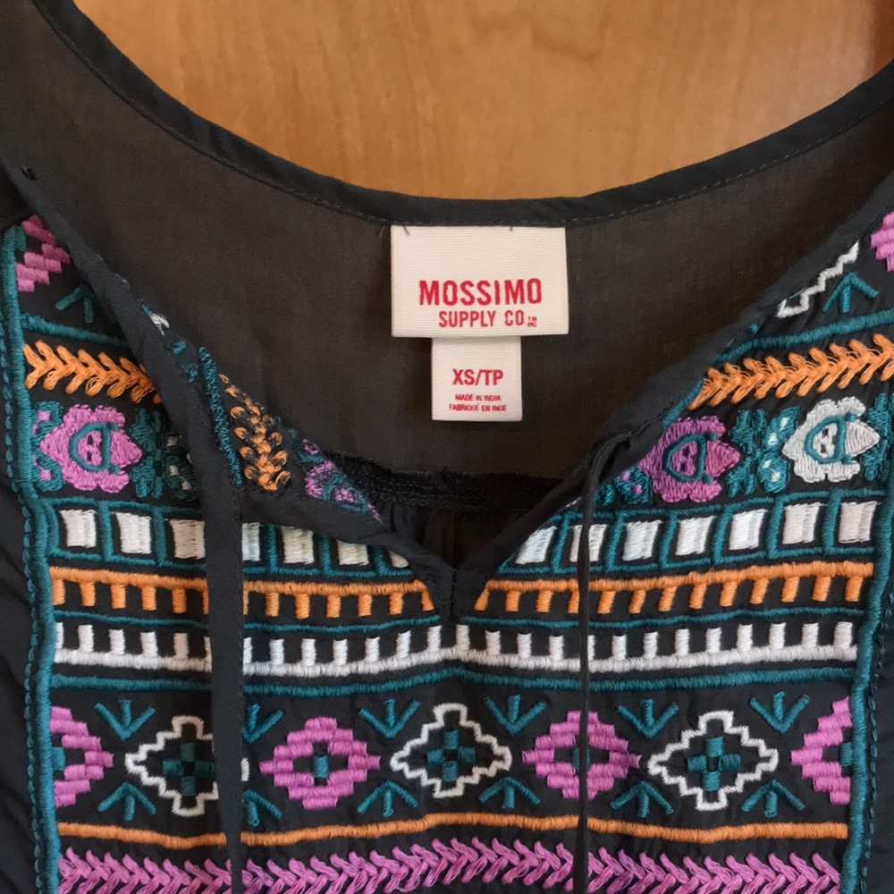 Blouse - Picture 2 of 3